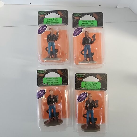 Spooky Town Lemax Figurine #12045 c. 2021 "Kat" New in Box - Picture 2 of 5